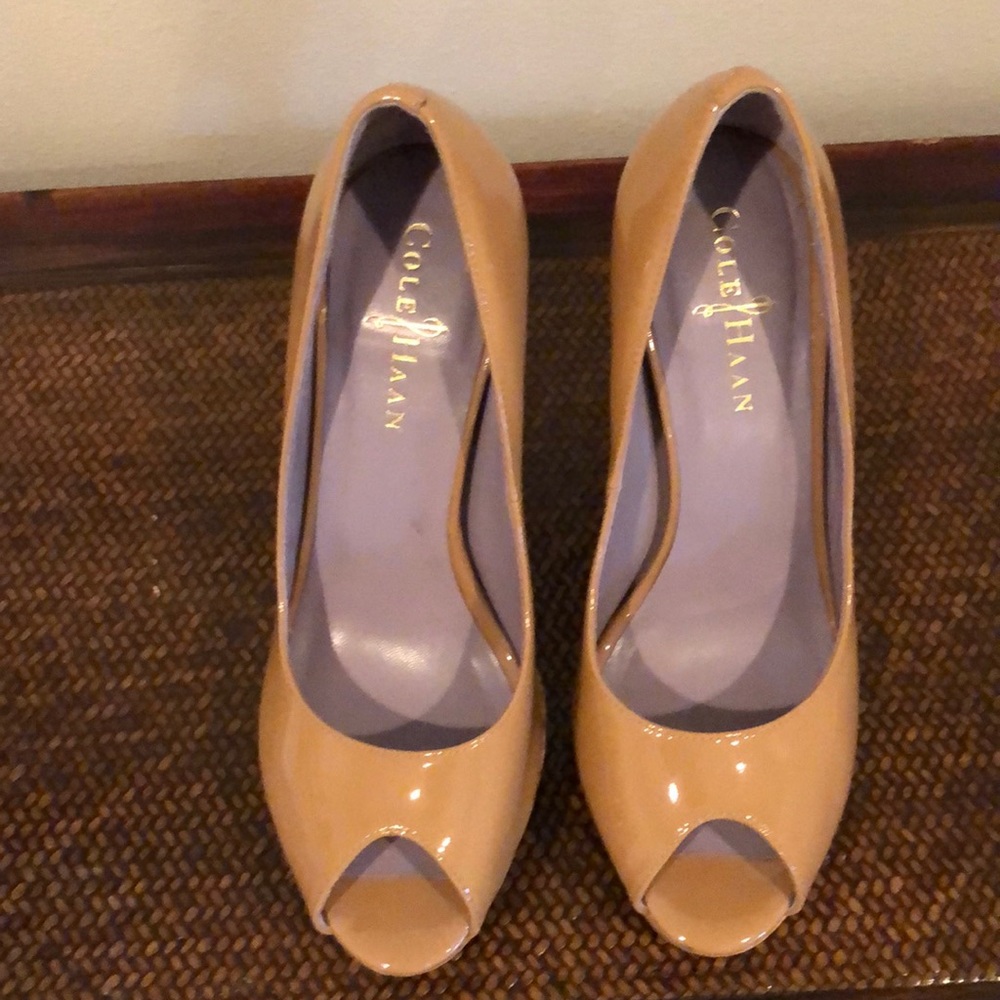 Cole Haan patent leather heels, size 6